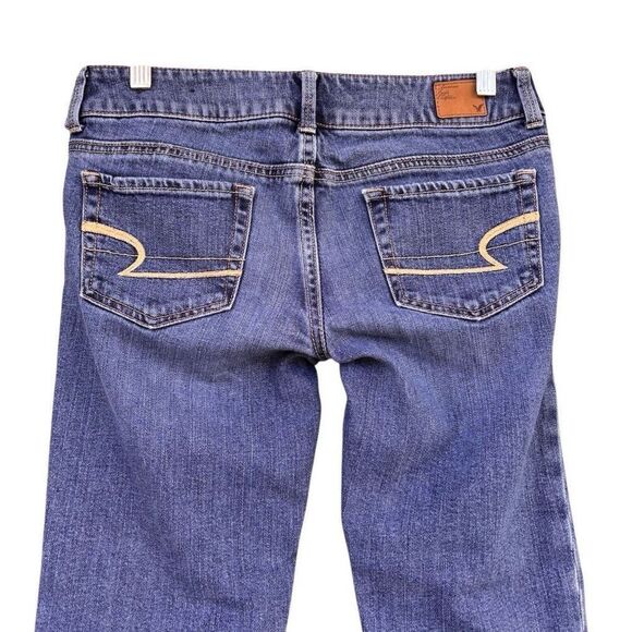AEO Artist Blue Jeans Women’s Size 4 Light Wash Mid- Low Rise Stretch 5 Pockets - Picture 7 of 8